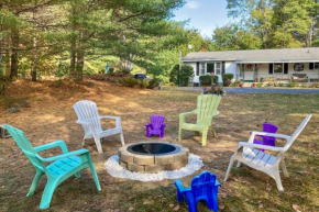 Woodsy Diamond Point Getaway - 5 Mi to Lake George